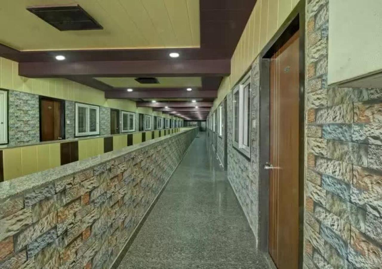 Hotel Santoshi Hometel Raichur Bagian luar foto